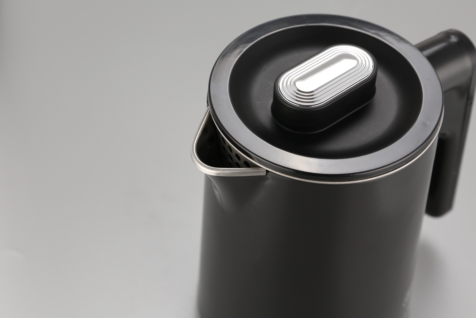 ¿Qué factores influyen en el costo de fabricación de pequeños electrodomésticos?